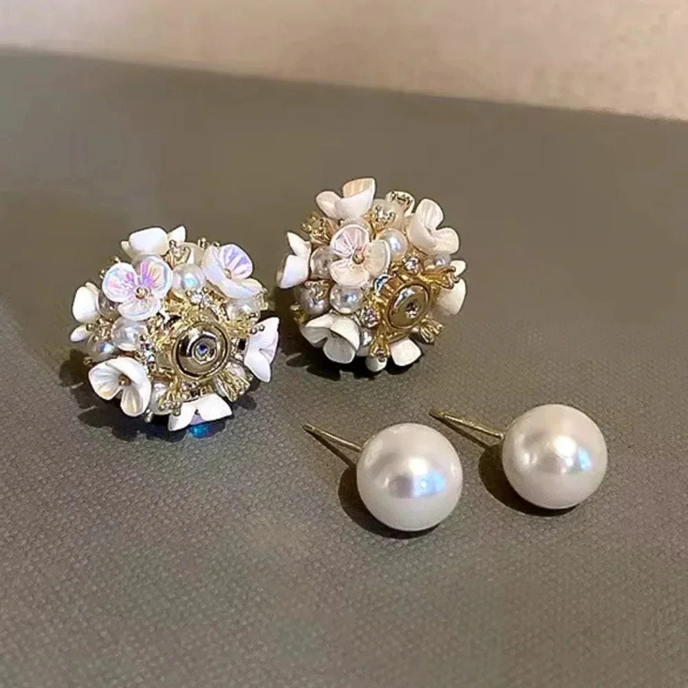 Perla White Shell Flower Stud Earrings - Picture 7 of 13